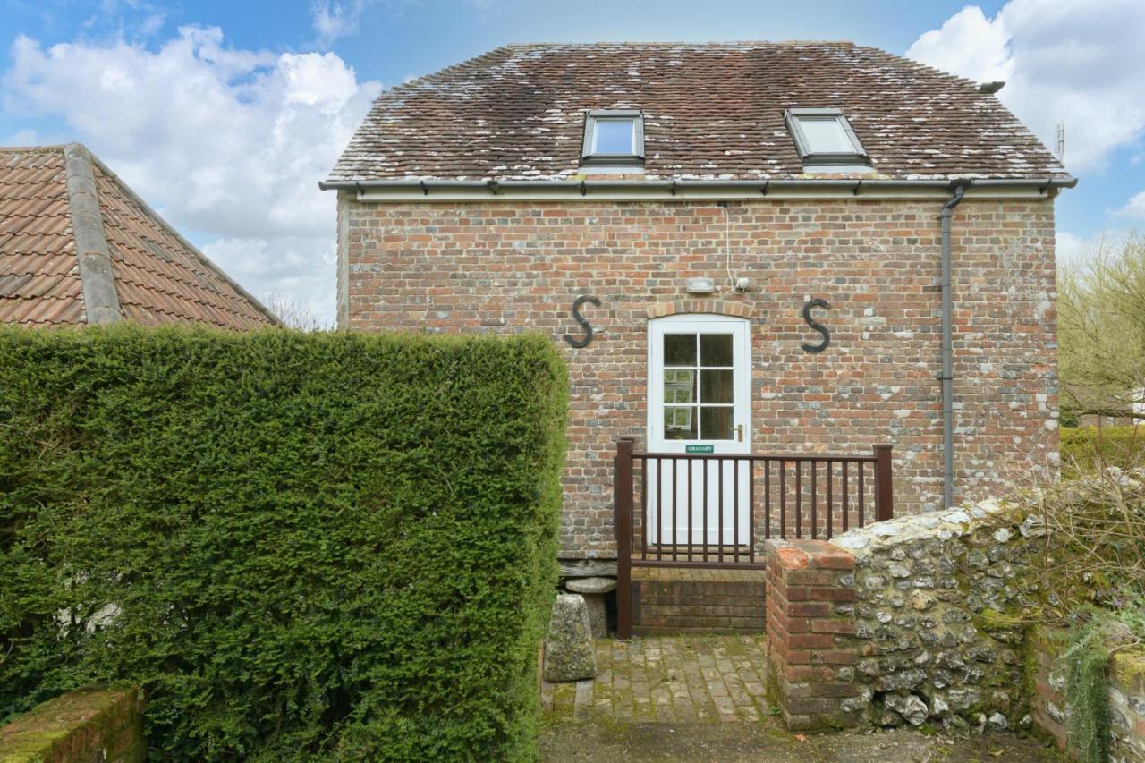 Luccombe Farm Holiday Cottages Milton Abbas Εξωτερικό φωτογραφία