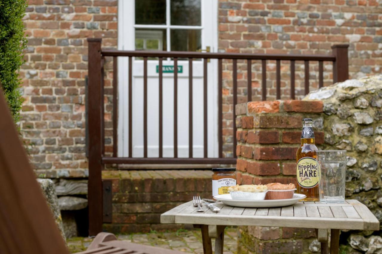 Luccombe Farm Holiday Cottages Milton Abbas Εξωτερικό φωτογραφία