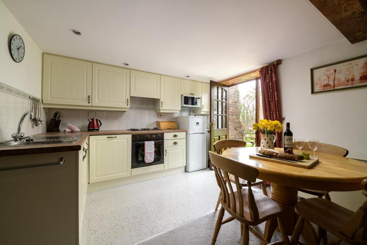 Luccombe Farm Holiday Cottages Milton Abbas Εξωτερικό φωτογραφία