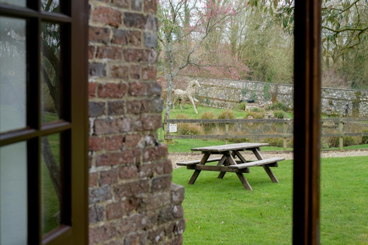 Luccombe Farm Holiday Cottages Milton Abbas Εξωτερικό φωτογραφία